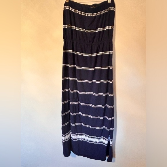 Vineyard Vines-Knit Stripe Maxi Dress - Picture 6 of 9